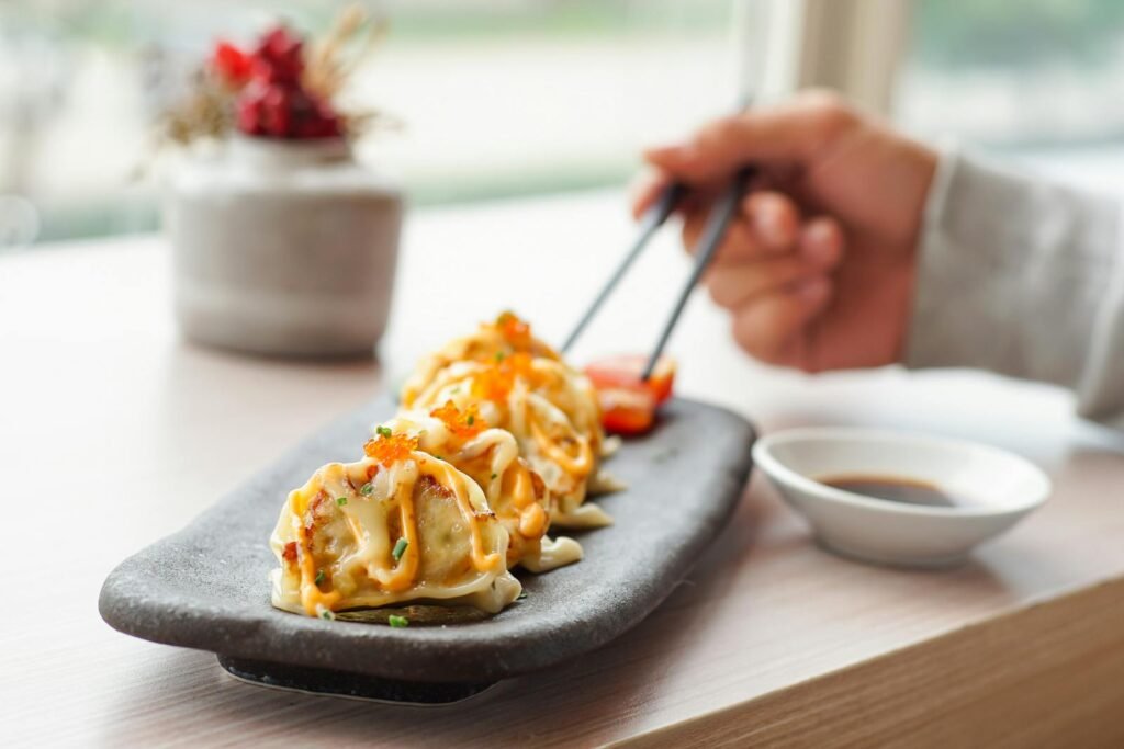 Sobre Tapería el Tomate en A Coruña - Gyoza With Mayonnaise and Dipping Sauce